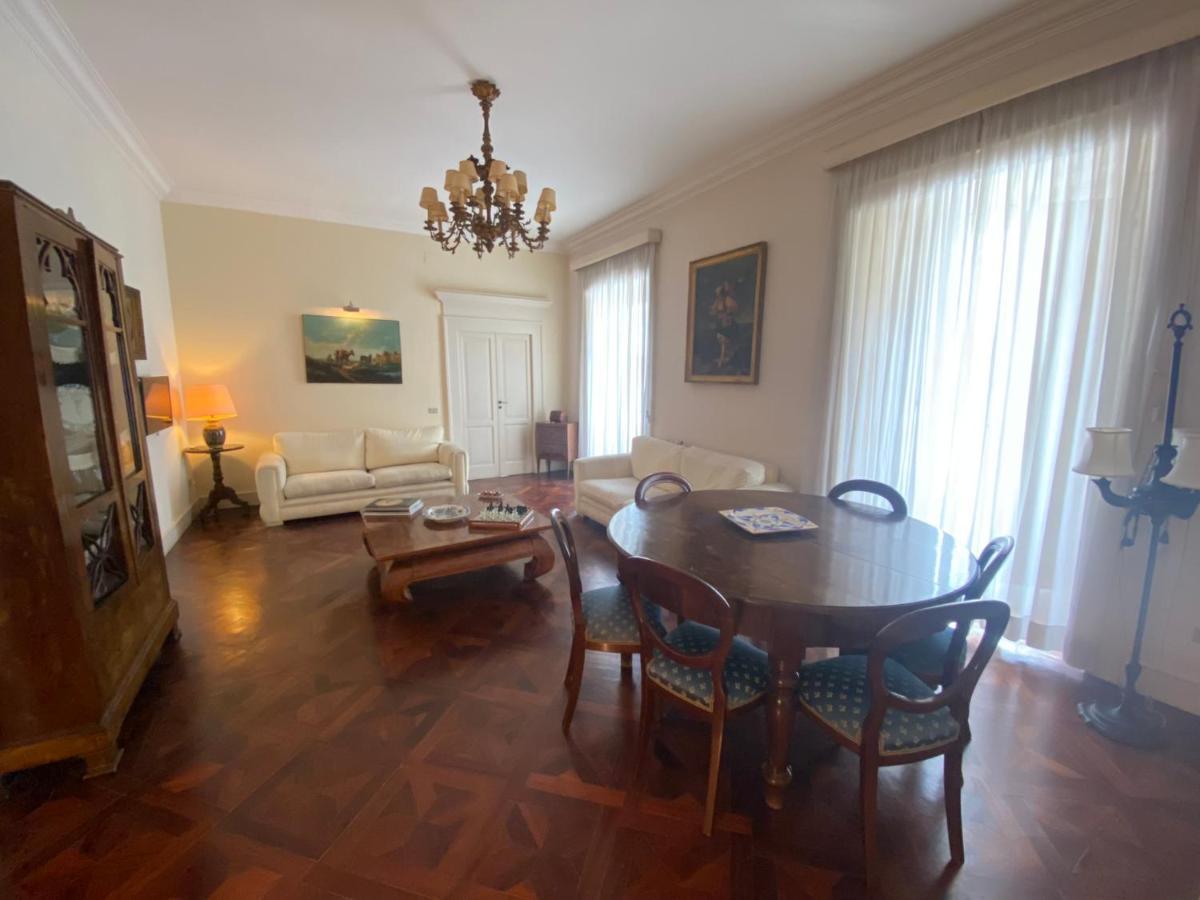 Royal Apartment In San Domenico Maggiore Neapel Exterior foto