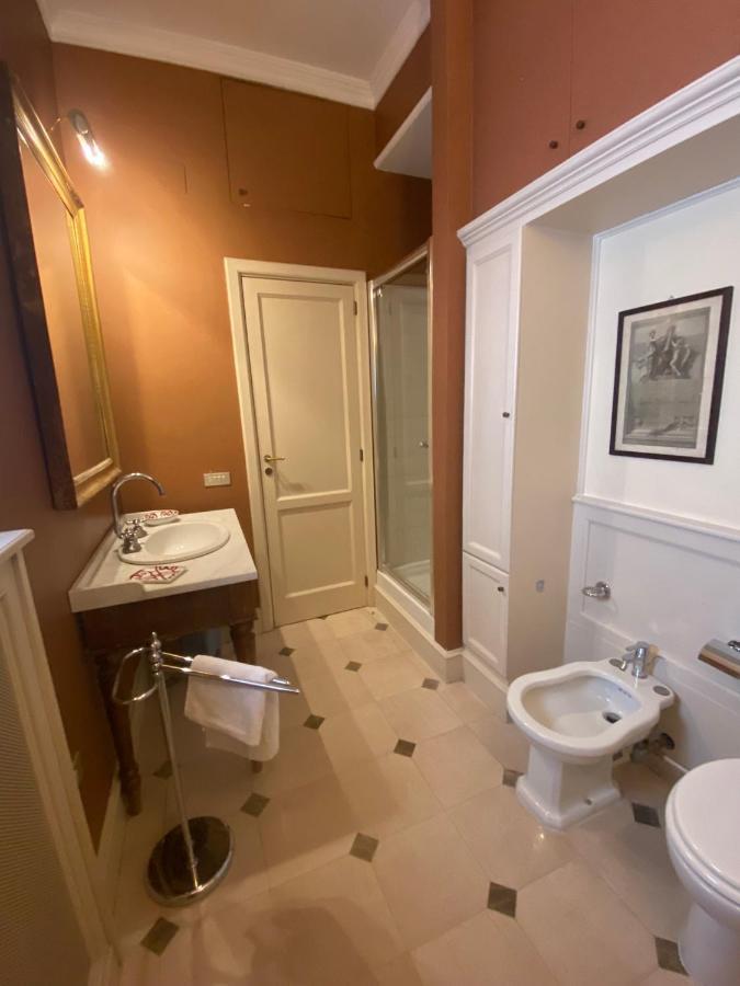 Royal Apartment In San Domenico Maggiore Neapel Exterior foto